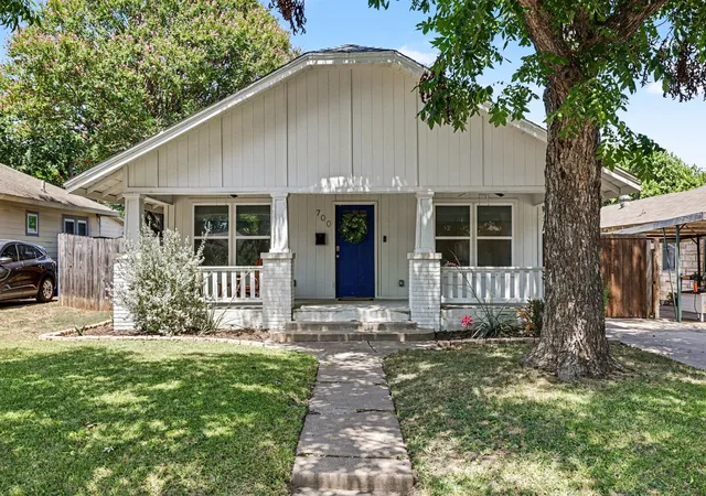Photo 1 of Single family home for sale at 700 Cristler Ave, Dallas, TX 75223 | MLS# 21346056 | Listing updated on 2026-10-04