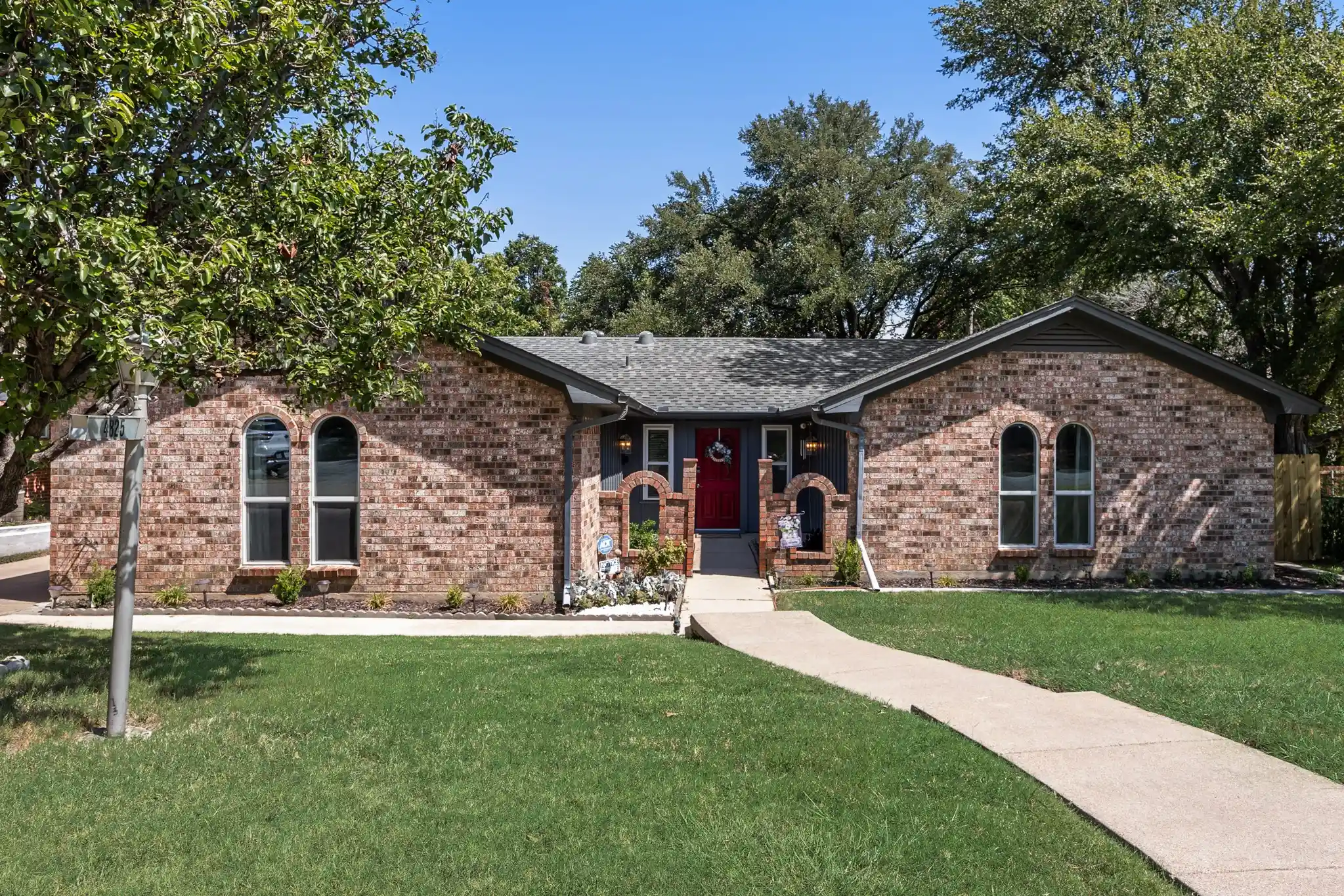 Single family home for sale at 4825 Barnett St, Fort Worth, TX 76103 | MLS# 21358559