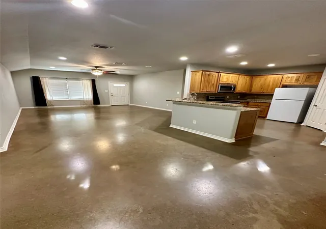 Photo 3 of Sale Pending at 134 Dennis Dr, Azle, TX 76020 | MLS# 21358564 | Listing updated on 2026-09-23