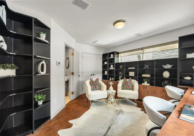 Photo 4 of Sale Pending at 2313 Clark St, Dallas, TX 75204 | MLS# 21331790 | Listing updated on 2026-08-22