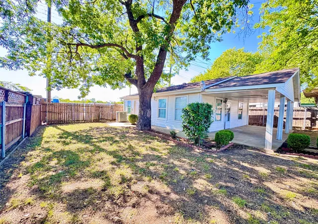 Photo 22 of Single family home for sale at 1912 Hurley Ave, Fort Worth, TX 76110 | MLS# 21354479 | Listing updated on 2026-08-13