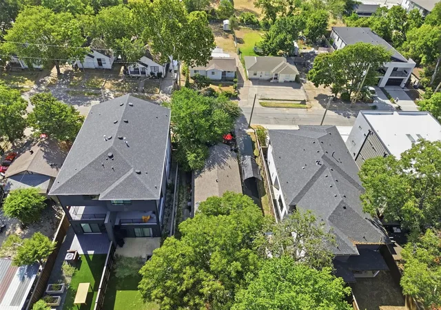 Photo 2 of Sale Pending at 2319 Hondo Ave, Dallas, TX 75219 | MLS# 21355304 | Listing updated on 2026-08-27