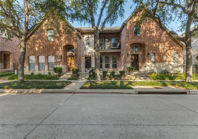 Photo 3 of Townhouse for sale at 5897 Pisa Ln, Frisco, TX 75034 | MLS# 21356071 | Listing updated on 2026-08-13