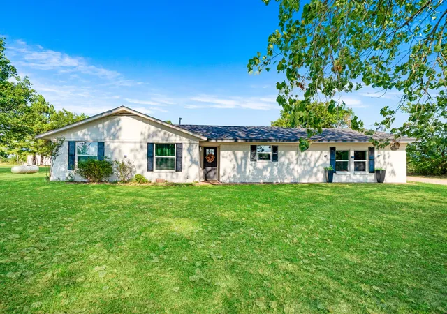 Photo 1 of Single family home for sale at 4237 Farm Road 196, Pattonville, TX 75468 | MLS# 21352279 | Listing updated on 2026-08-13