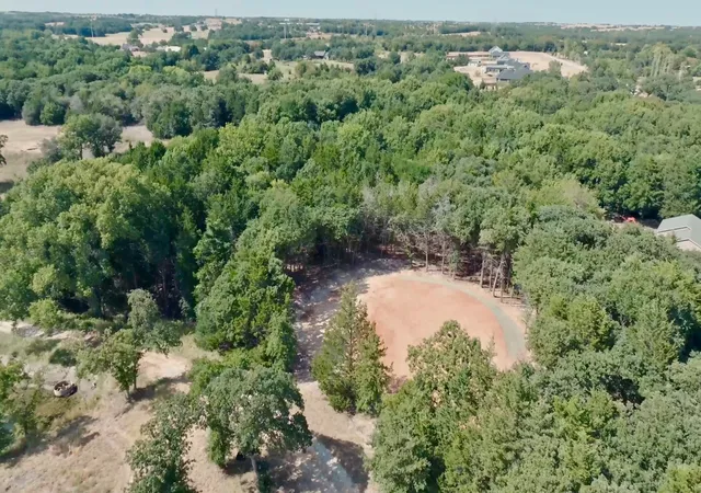 Photo 3 of Sale Pending at 107 Big Cedar Ct, Decatur, TX 76234 | MLS# 21355174 | Listing updated on 2026-10-01