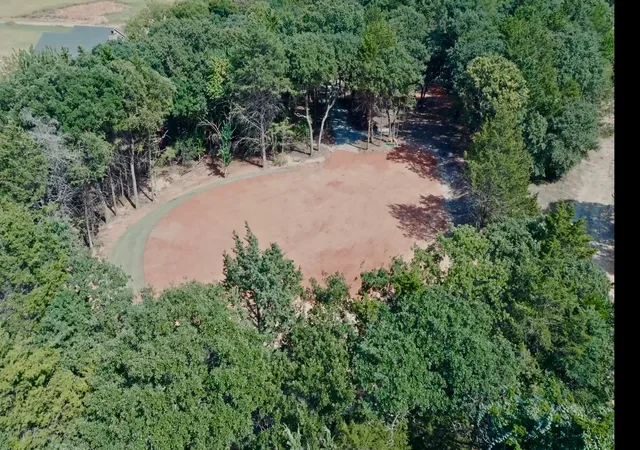 Photo 3 of Sale Pending at 107 Big Cedar Ct, Decatur, TX 76234 | MLS# 21355174 | Listing updated on 2026-10-01