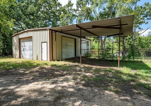 Photo 40 of Single family home for sale at 5250 Fm 2494, Athens, TX 75751 | MLS# 21358099 | Listing updated on 2026-08-21