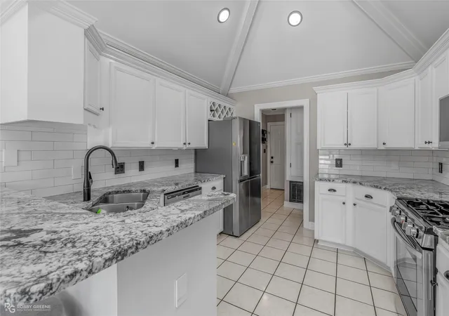 Photo 3 of Single family home for sale at 354 Hunters Holw, Bossier City, LA 71111 | MLS# 21358576 | Listing updated on 2026-08-23