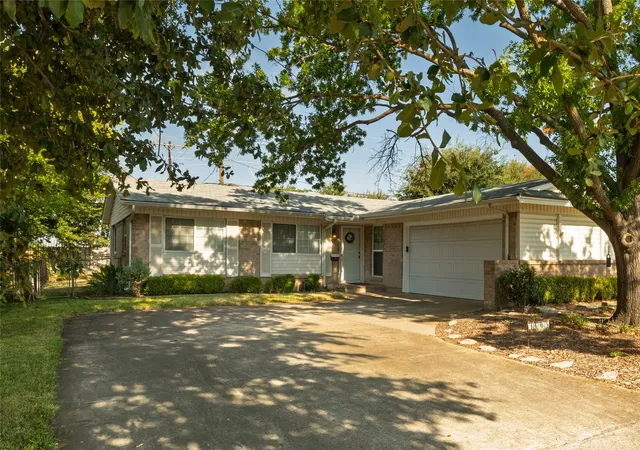 Photo 1 of Sale Pending at 3605 Pleasant Run Rd, Irving, TX 75062 | MLS# 21358556 | Listing updated on 2026-08-31