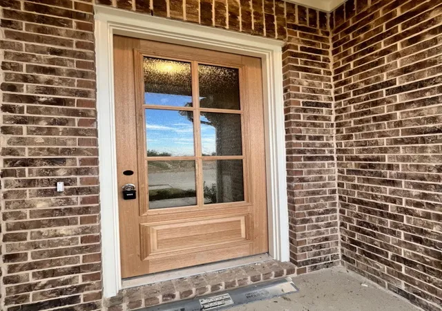 Photo 3 of Single family home for sale at 10141 Birchpoint Dr, Fort Worth, TX 76108 | MLS# 21358214 | Listing updated on 2026-10-01