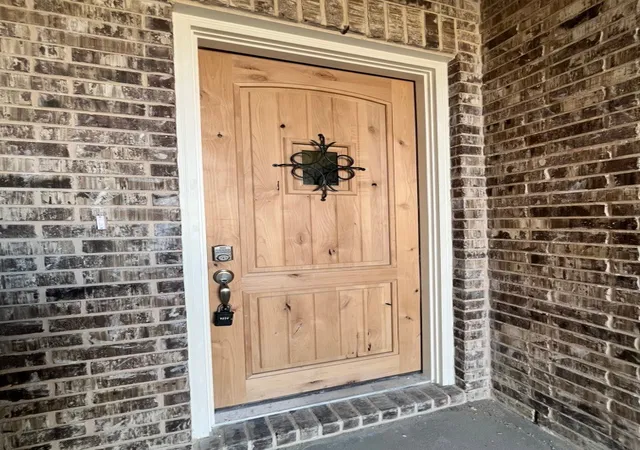 Photo 3 of Single family home for sale at 1004 Elmstead Dr, Fort Worth, TX 76108 | MLS# 21358262 | Listing updated on 2026-10-08