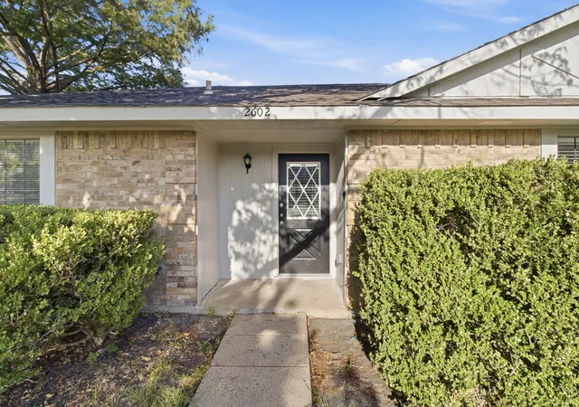 Photo 2 of Single family home for sale at 2602 College Park Dr, Rowlett, TX 75088 | MLS# 21356447 | Listing updated on 2026-09-18