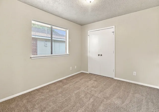 Photo 3 of Single family home for sale at 2602 College Park Dr, Rowlett, TX 75088 | MLS# 21356447 | Listing updated on 2026-09-18