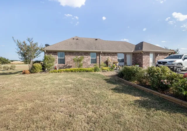 Photo 4 of Single family home for sale at 595 Hcr 3335, Hubbard, TX 76648 | MLS# 21358610 | Listing updated on 2026-08-28