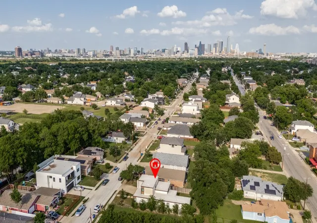 Photo 3 of Single family home for sale at 1942 Mcbroom St, Dallas, TX 75212 | MLS# 21358616 | Listing updated on 2026-09-21