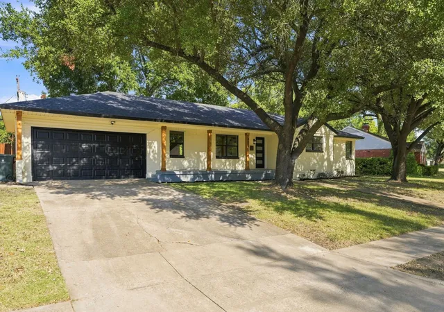 Photo 2 of Single family home for sale at 802 Ranier Cir, Garland, TX 75041 | MLS# 21358701 | Listing updated on 2026-10-05