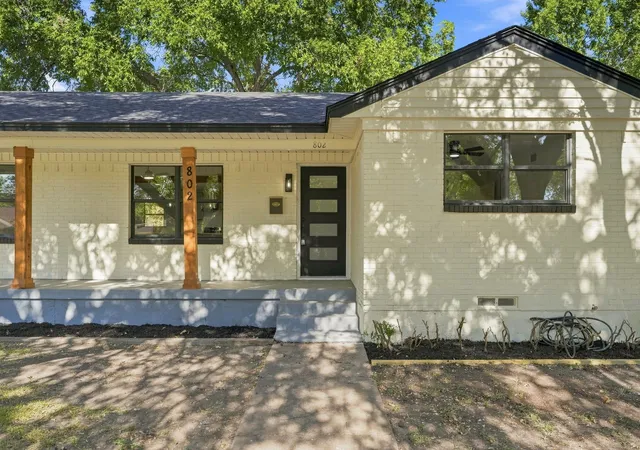 Photo 3 of Single family home for sale at 802 Ranier Cir, Garland, TX 75041 | MLS# 21358701 | Listing updated on 2026-10-05