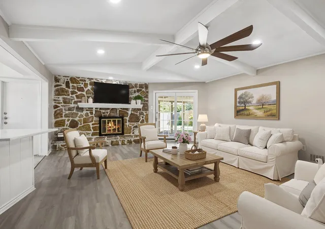 Photo 4 of Single family home for sale at 117 Wesley Dr, De Soto, TX 75115 | MLS# 21357608 | Listing updated on 2026-08-13