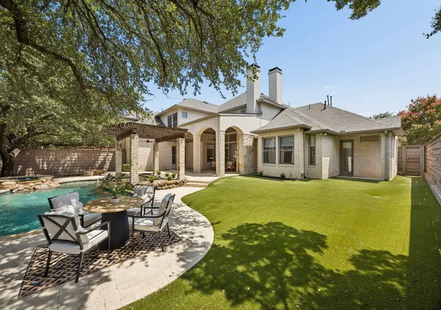 Photo 3 of Mansion for sale at 6823 Lakehurst Ave, Dallas, TX 75230 | MLS# 21356667 | Listing updated on 2026-08-30