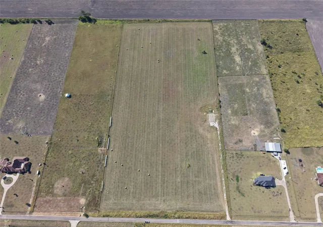 Photo 3 of Land for sale at 1989 Hunsucker Rd, Palmer, TX 75152 | MLS# 21358726 | Listing updated on 2026-08-18