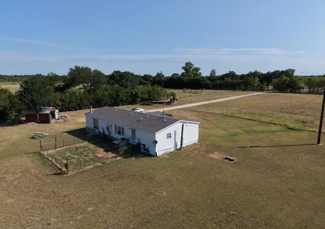 Photo 2 of Manufactured home for sale at 676 Homer Young, Axtell, TX 76624 | MLS# 21358756 | Listing updated on 2026-09-29