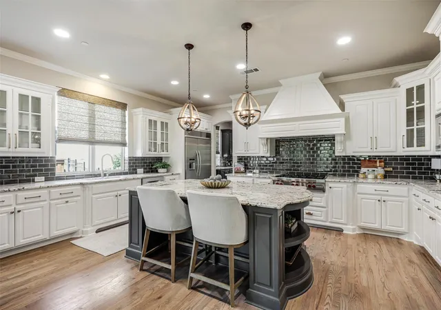 Photo 3 of Mansion for sale at 12281 Winding Hollow Ln, Frisco, TX 75033 | MLS# 21347844 | Listing updated on 2026-08-17