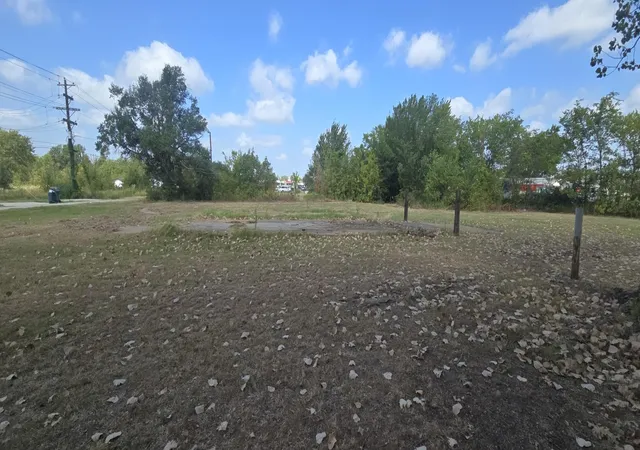 Photo 2 of Manufactured home for sale at 210 Kelly Ln, Kemp, TX 75143 | MLS# 21358801 | Listing updated on 2026-09-22