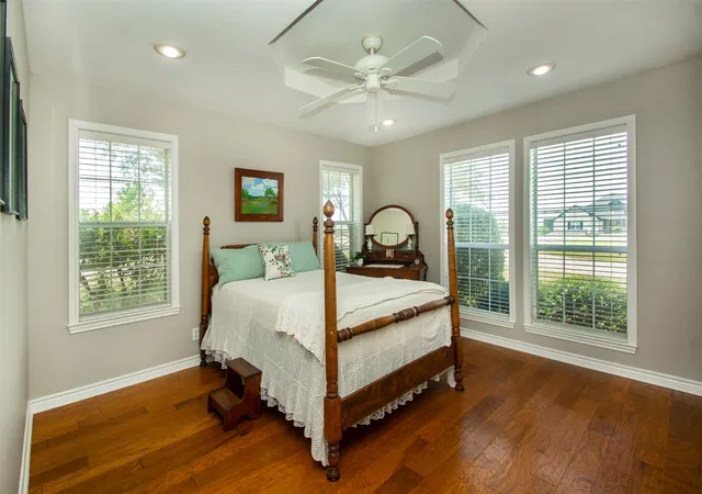 Photo 3 of Single family home for sale at 100 Durning Rd, Van Alstyne, TX 75495 | MLS# 21352916 | Listing updated on 2026-10-03