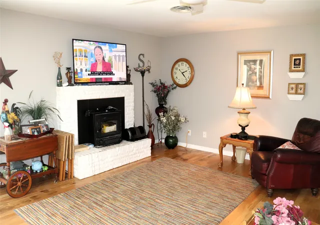 Photo 3 of Single family home for sale at 2137 State Hwy 69 S, Greenville, TX 75402 | MLS# 21357213 | Listing updated on 2026-08-13