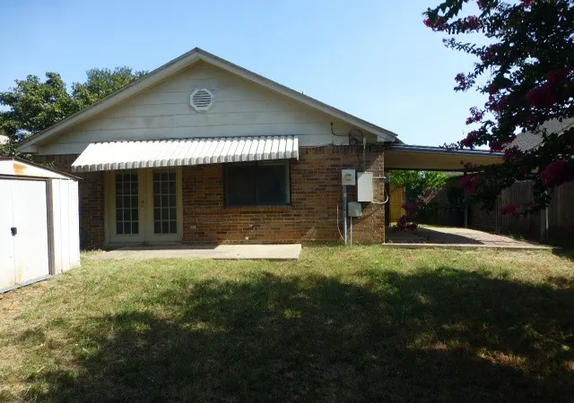 Photo 2 of Single family home for sale at 10711 Tall Oak Dr, Fort Worth, TX 76108 | MLS# 21358820 | Listing updated on 2026-08-13