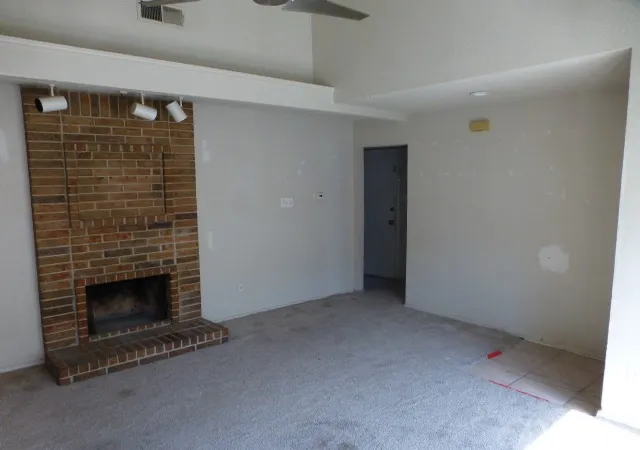 Photo 4 of Sale Pending at 10711 Tall Oak Dr, Fort Worth, TX 76108 | MLS# 21358820 | Listing updated on 2026-10-01