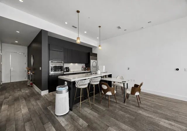 Photo 4 of Condo for sale at 2200 Victory Ave #502, Dallas, TX 75219 | MLS# 21358422 | Listing updated on 2026-08-13