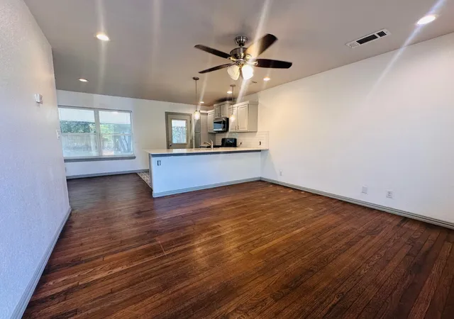 Photo 3 of Sale Pending at 4404 Harwen Ter, Fort Worth, TX 76133 | MLS# 21358868 | Listing updated on 2026-09-03