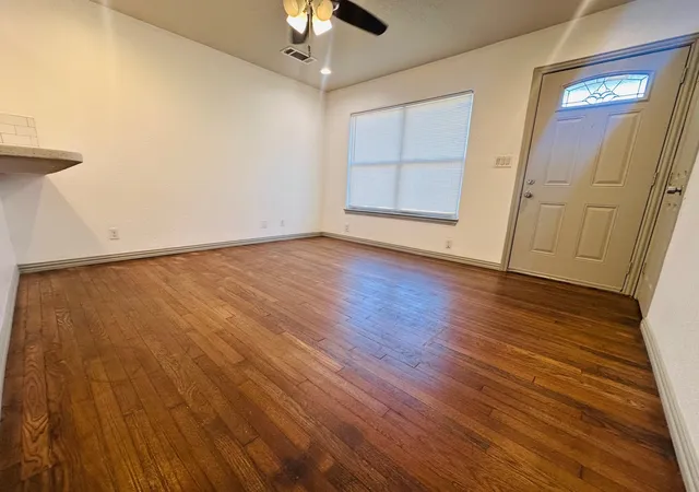 Photo 4 of Sale Pending at 4404 Harwen Ter, Fort Worth, TX 76133 | MLS# 21358868 | Listing updated on 2026-09-03