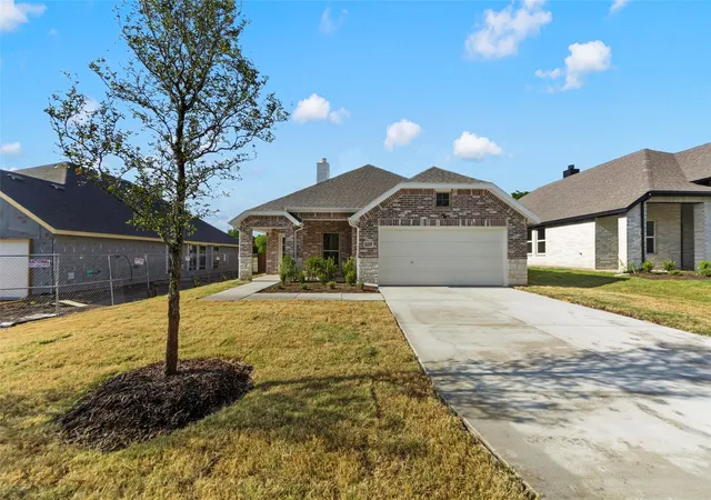 Photo 2 of Single family home for sale at 6119 Jeane St, Dallas, TX 75217 | MLS# 21356765 | Listing updated on 2026-08-13