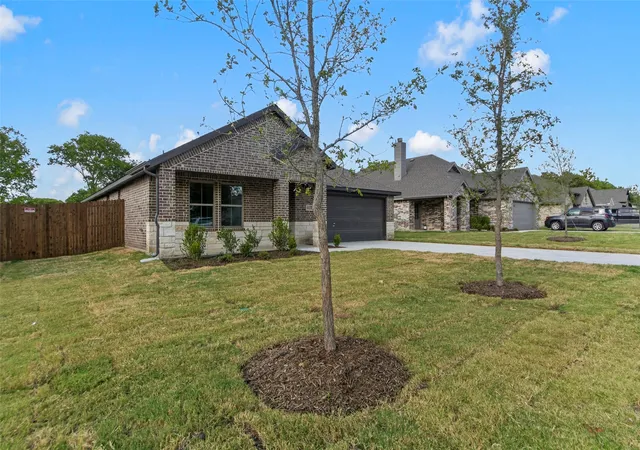 Photo 2 of Single family home for sale at 6127 Jeane St, Dallas, TX 75217 | MLS# 21356884 | Listing updated on 2026-09-25