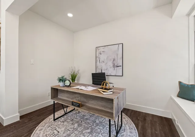 Photo 4 of Single family home for sale at 11608 Meridian Dr, Frisco, TX 75035 | MLS# 21358768 | Listing updated on 2026-09-27