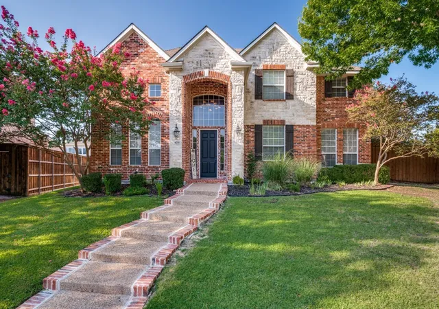 Photo 1 of Single family home for sale at 8201 Mckenzie Ct, Frisco, TX 75036 | MLS# 21358752 | Listing updated on 2026-08-14