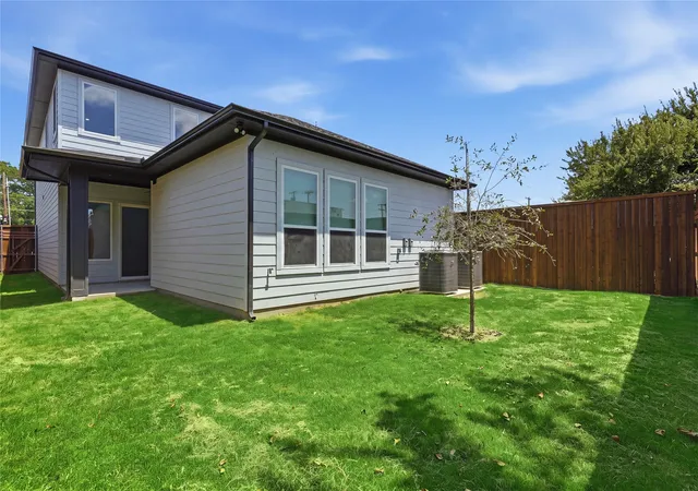 Photo 25 of Single family home for sale at 1710 Toronto St, Dallas, TX 75212 | MLS# 21357594 | Listing updated on 2026-10-07