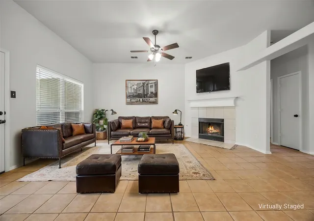 Photo 3 of Single family home for sale at 9313 Norfolk Ln, Mc Kinney, TX 75071 | MLS# 21356755 | Listing updated on 2026-08-14