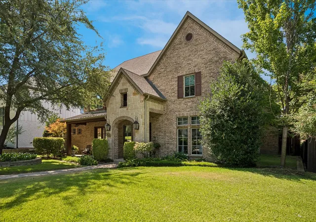 Photo 2 of Mansion for sale at 9434 Dartridge Dr, Dallas, TX 75238 | MLS# 21356418 | Listing updated on 2026-08-22