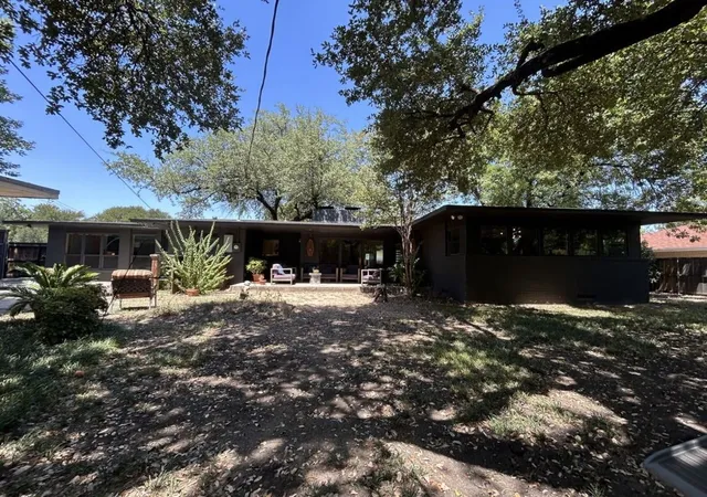Photo 3 of Sale Pending at 6522 Royal Ln, Dallas, TX 75230 | MLS# 21358658 | Listing updated on 2026-09-03