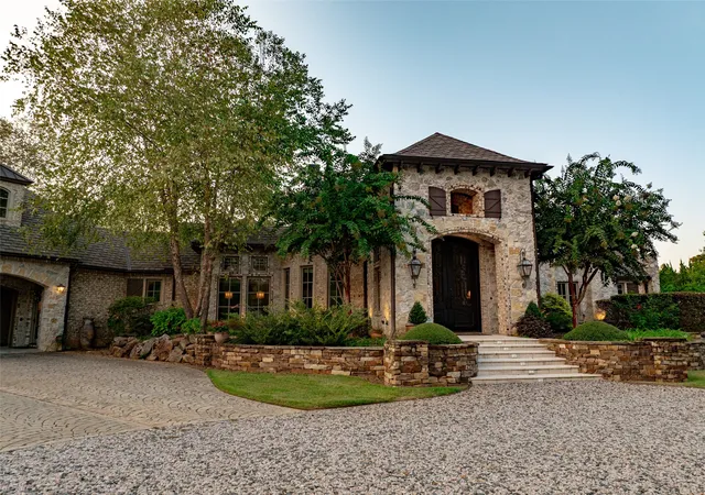Photo 4 of Single family home for sale at 325 Young Rd, Hallsville, TX 75650 | MLS# 21358996 | Listing updated on 2026-08-17