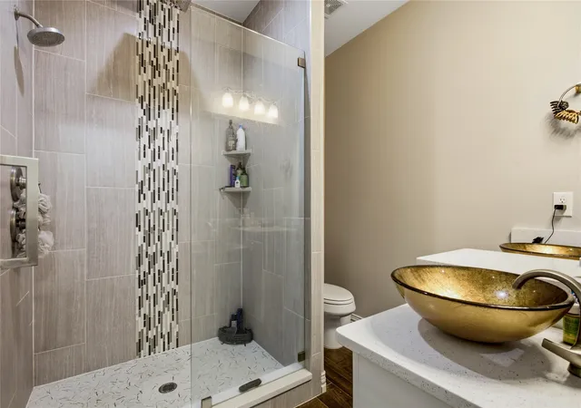 Photo 4 of Single family home for sale at 519 W Ford St, Denison, TX 75020 | MLS# 21358980 | Listing updated on 2026-10-04
