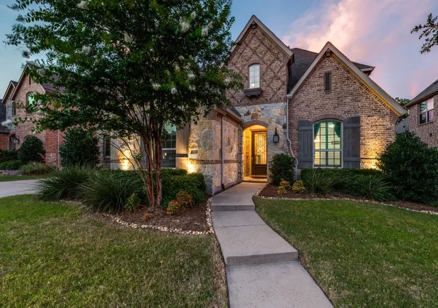 Photo 2 of Single family home for sale at 6220 Crystal Cove Ct, Mc Kinney, TX 75071 | MLS# 21359040 | Listing updated on 2026-08-30
