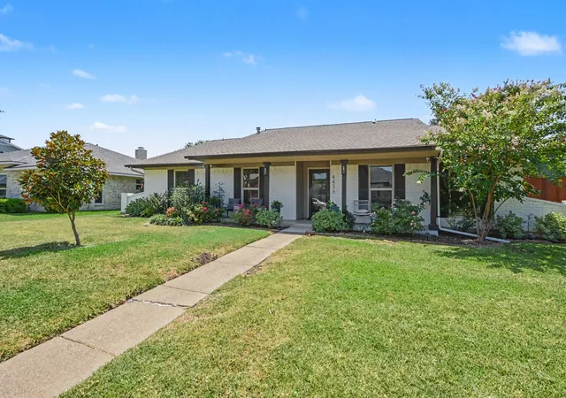 Photo 2 of Single family home for sale at 4436 Cleveland Dr, Plano, TX 75093 | MLS# 21357160 | Listing updated on 2026-08-28