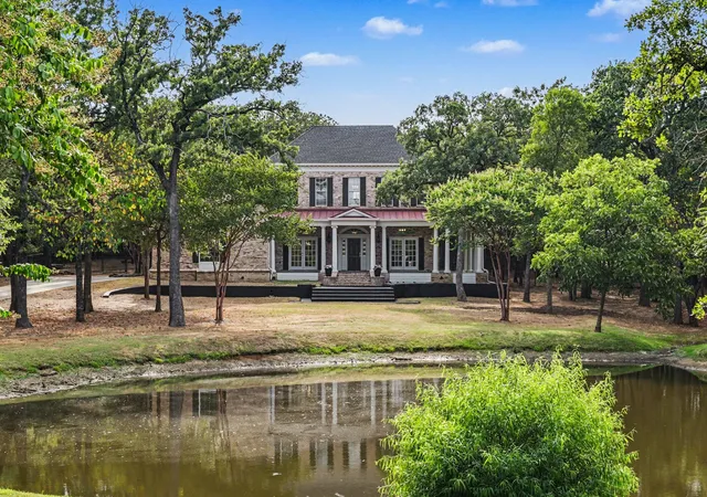 Photo 2 of Single family home for sale at 9600 Oak Meadow Ln, Pilot Point, TX 76258 | MLS# 21350229 | Listing updated on 2026-08-18