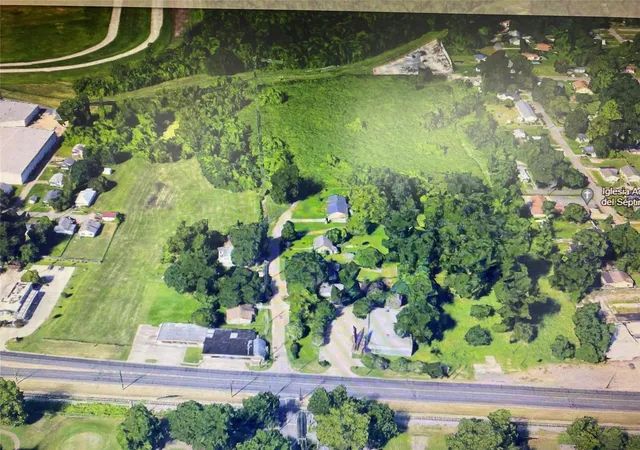 Photo 1 of Land for sale at 2722 Barksdale Blvd, Bossier City, LA 71112 | MLS# 21355340 | Listing updated on 2026-08-13