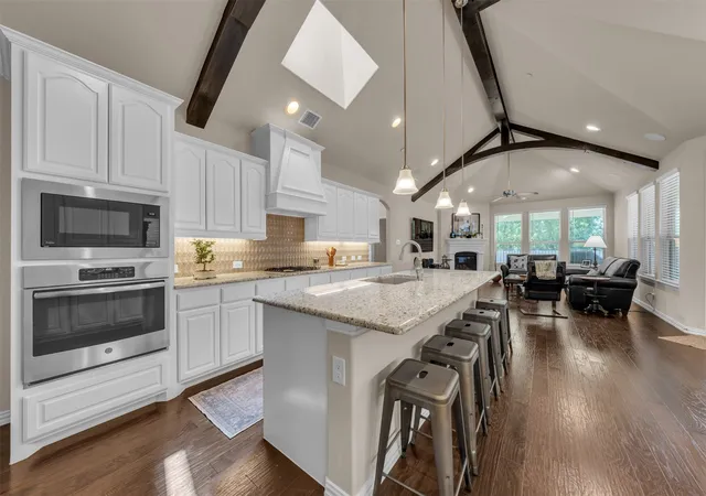 Photo 3 of Condo for sale at 2704 Esplanade Blvd #2704, Mansfield, TX 76063 | MLS# 21359005 | Listing updated on 2026-10-04