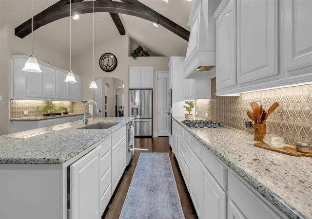 Listing Photo 4 - Condo for sale in building located at 2704 Esplanade Blvd, Mansfield, TX 76063 - Unit #2704